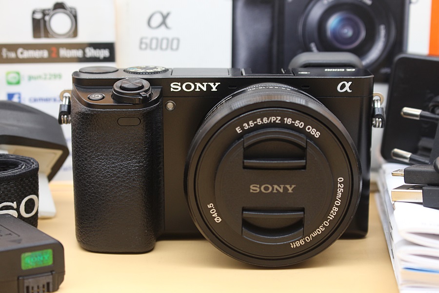 ขาย Sony A6000 + lens 16-50mm (สีดำ) อดีตประกันศูนย์ สภาพสวย ชัตเตอร์ 9,156 เมนูไทย อุปกรณ์ครบกล่อง จอติดฟิล์มแล้ว  อุปกรณ์และรายละเอียดของสินค้า 1.Body So