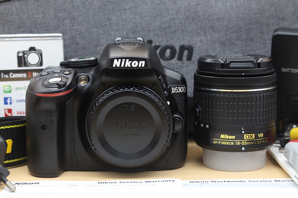 ขาย Nikon D5300 + lens 18-55mm VR สภาพสวย ชัตเตอร์ 5xx เมนูไทย อดีตศูนย์ ขอบจอดำ อุปกรณ์พร้อมกระเป๋า   อุปกรณ์และรายละเอียดของสินค้า 1.Body Nikon D5300 (ขอ