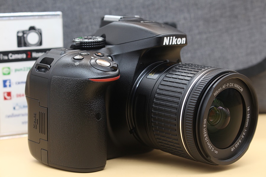 ขาย Nikon D5300 + lens 18-55mm VR สภาพสวย ชัตเตอร์ 5xx เมนูไทย อดีตศูนย์ ขอบจอดำ อุปกรณ์พร้อมกระเป๋า   อุปกรณ์และรายละเอียดของสินค้า 1.Body Nikon D5300 (ขอ