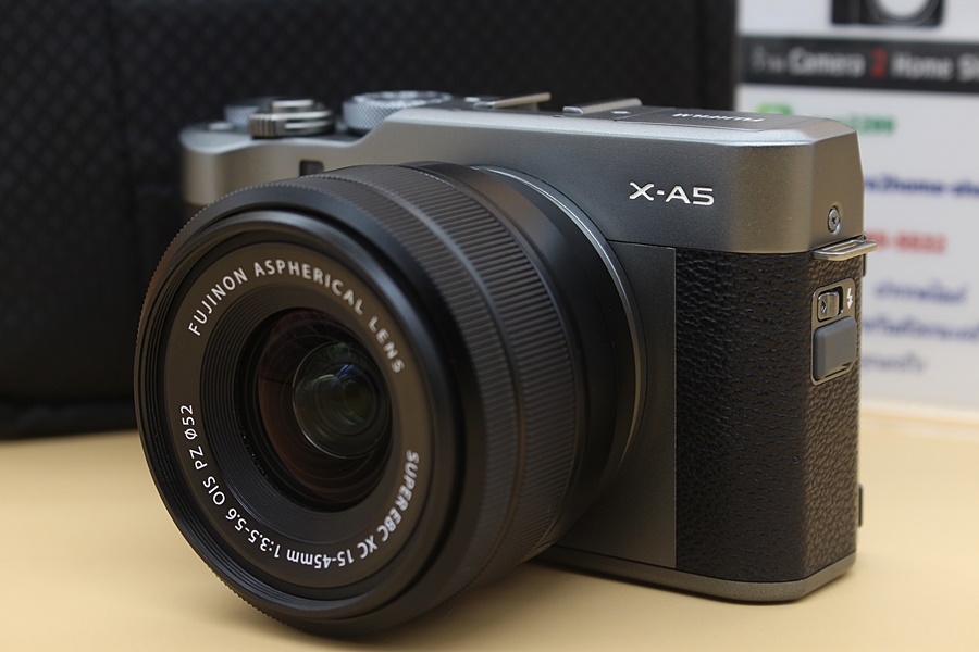 ขาย Fuji X-A5 + lens 15-45mm(Dark Silver)อดีตประกันศูนย์ สภาพสวย เมนูไทย จอทัชสกรีน อุปกรณ์ครบพร้อมกระเป๋า  อุปกรณ์และรายละเอียดของสินค้า 1.Body Fuji X-A5 