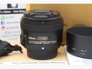 ขาย Lens Nikon AF-S 50mm F1.8G สภาพสวย อดีตศูนย์ ไร้ฝ้า รา อุปกรณ์ครบกล่อง  อุปกรณ์และรายละเอียดของสินค้า 1.Lens Nikon AF-S 50mm F1.8G 2.Hood 3.คู่มือการใช